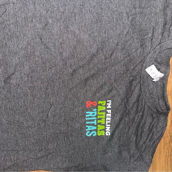 Authentic chilis adult unisex medium gray tshirt! - Picture 4 of 4